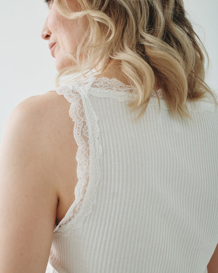 09 Lace Tank - White