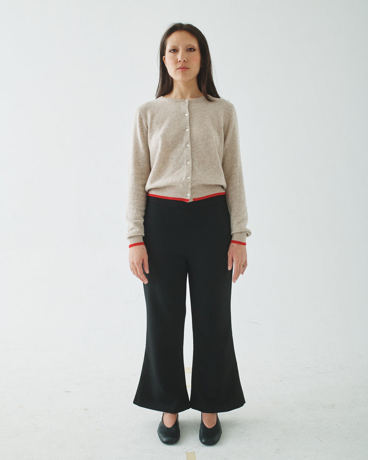 09 Kick Flare Crop - Black