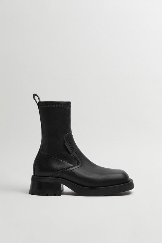 New Oliana Black Ankle Boots