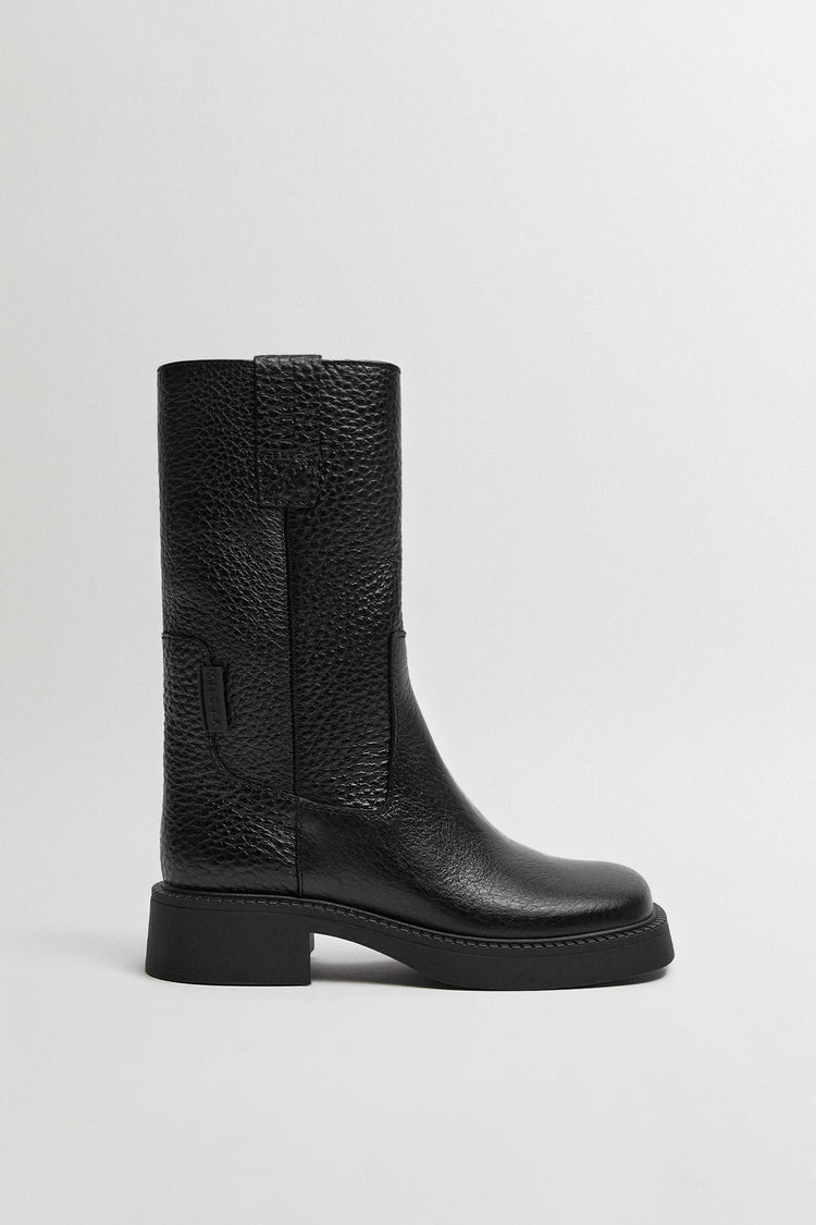 Aron Black Ankle Boots