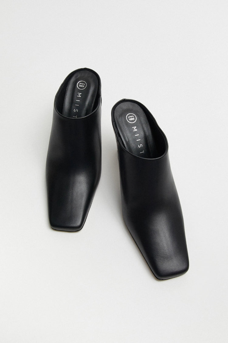 Manuela Black Mule