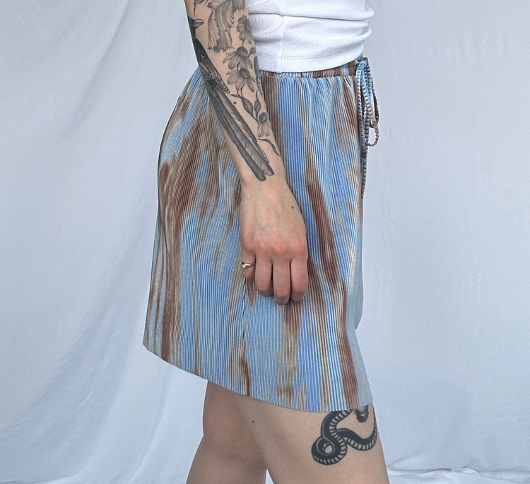 05 Brown/Blue Plisse Short