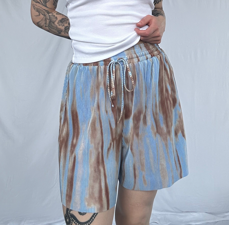 05 Brown/Blue Plisse Short